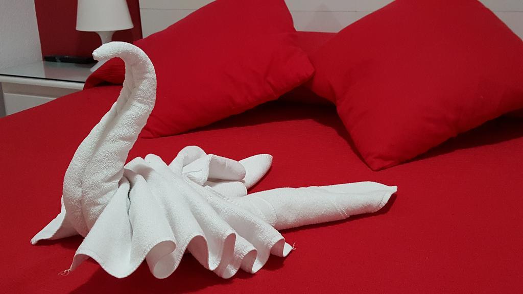 Hostal El Parque San Martin De La Vega Ngoại thất bức ảnh