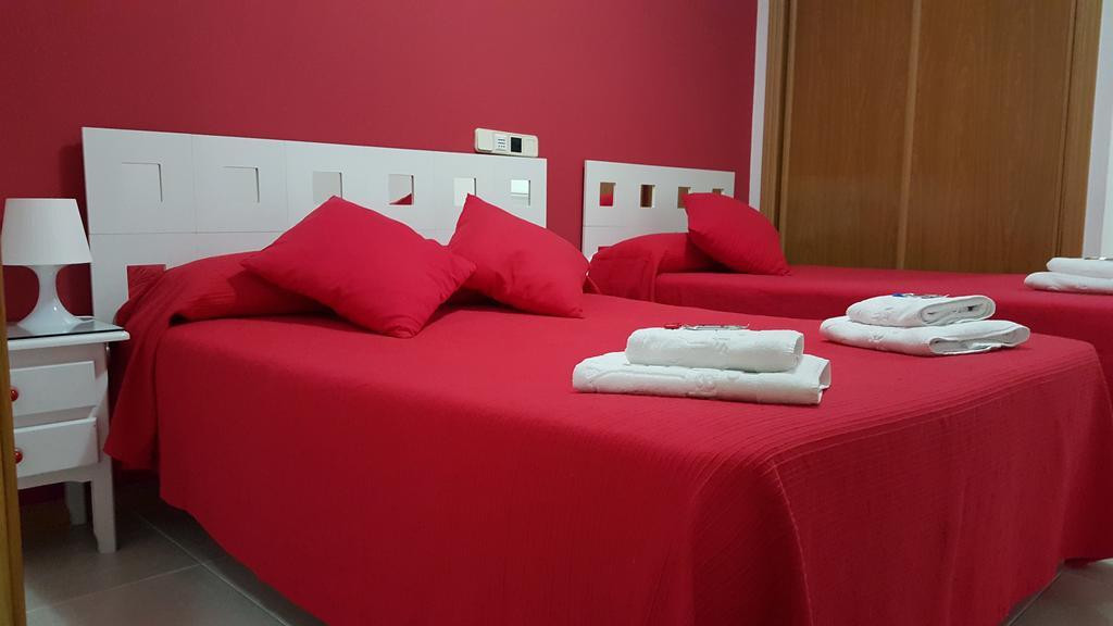 Hostal El Parque San Martin De La Vega Ngoại thất bức ảnh