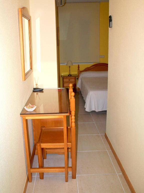 Hostal El Parque San Martin De La Vega Ngoại thất bức ảnh